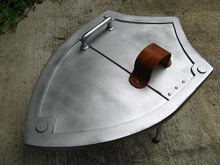 Clicca sull'immagine per ingrandirla. 

Nome:   Ocarina-Hylian-Shield-2.jpg 
Visite: 1 
Dimensione: 45.7 KB 
ID: 250147