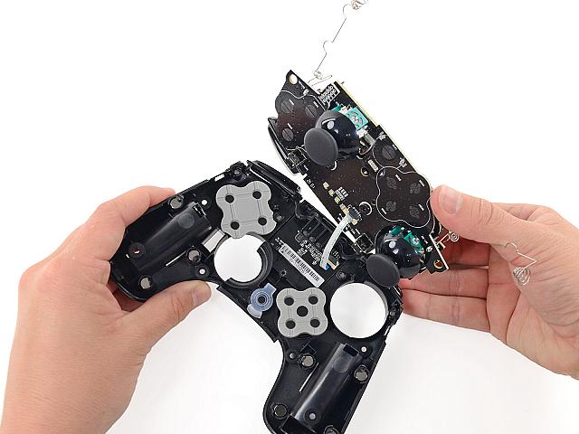 Clicca sull'immagine per ingrandirla. 

Nome:   OUYA-Teardown-8.jpg 
Visite: 1 
Dimensione: 45.6 KB 
ID: 265698