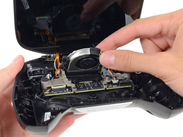 Clicca sull'immagine per ingrandirla. 

Nome:   Nvidia-Shield-teardown-16.jpg 
Visite: 1 
Dimensione: 77.1 KB 
ID: 265989